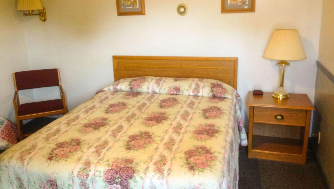 Judys Motel Bedford Bagian luar foto