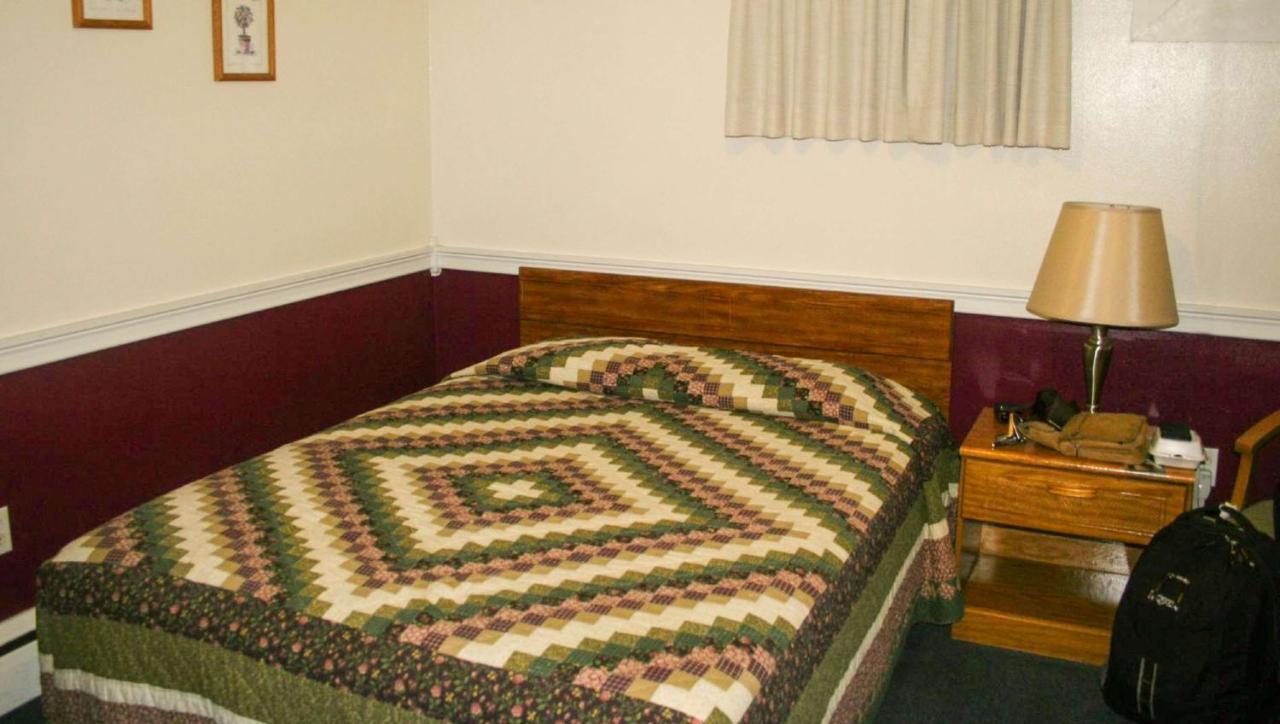 Judys Motel Bedford Bagian luar foto
