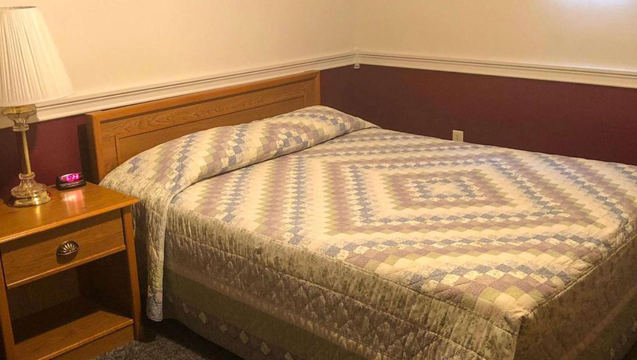 Judys Motel Bedford Bagian luar foto
